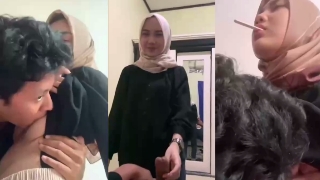 Bokep indo Hijab Di iming imingin iPhone